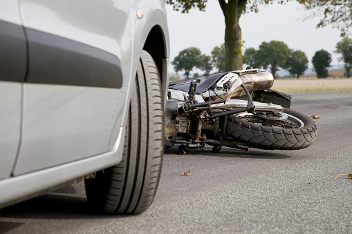 How Do Helmet Laws Affect Motorcycle Injury Cases?